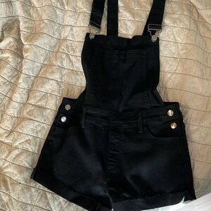 NWOT- Pink Lily Black Stretch Denim Short Overalls - S